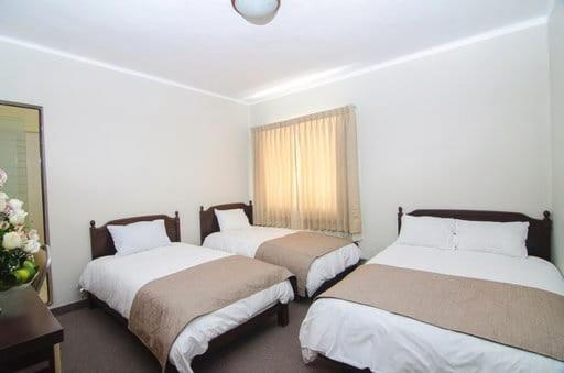 Hostal Lirium Pachacutec Bagian luar foto